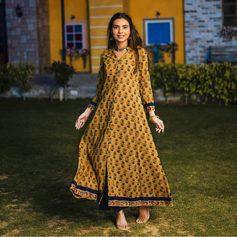 GARDEN ROMANCE SUNFLOWER FRONTSLIT KURTA SET