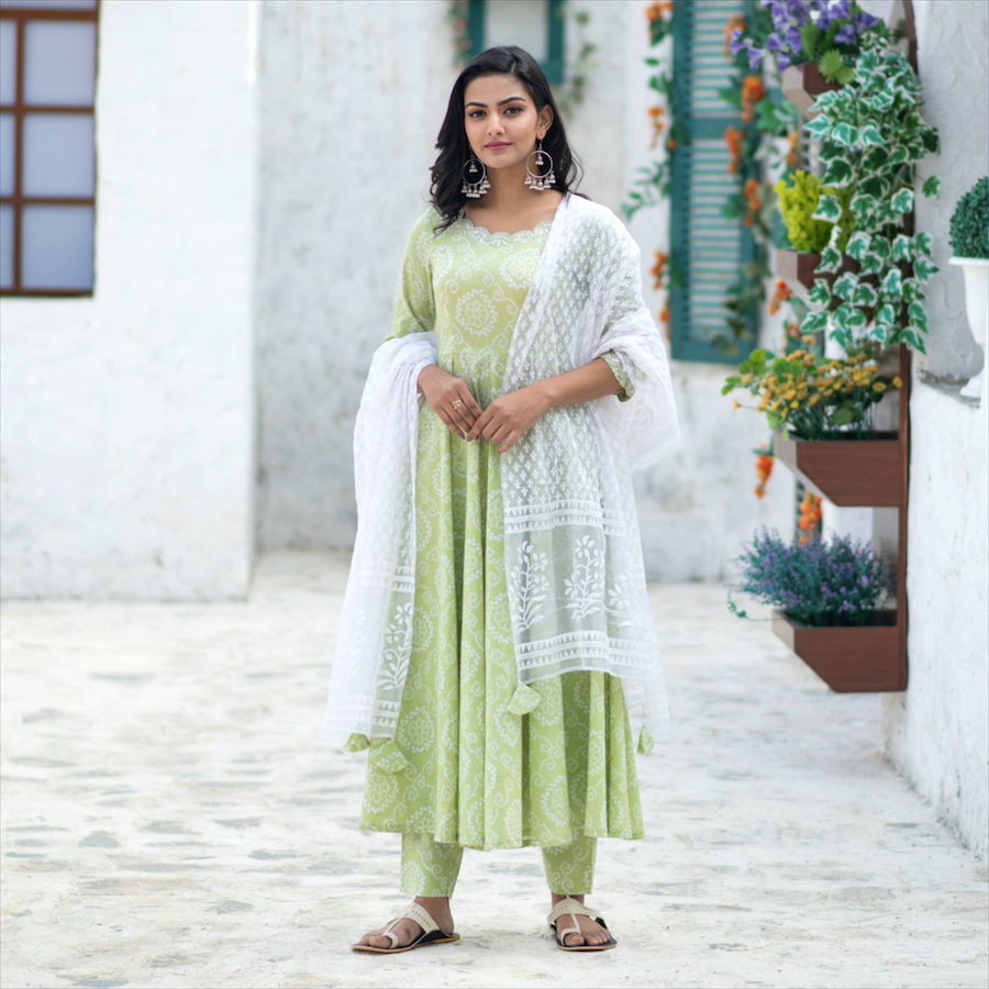 Embroidered Bandhani Suit Set In Light Green