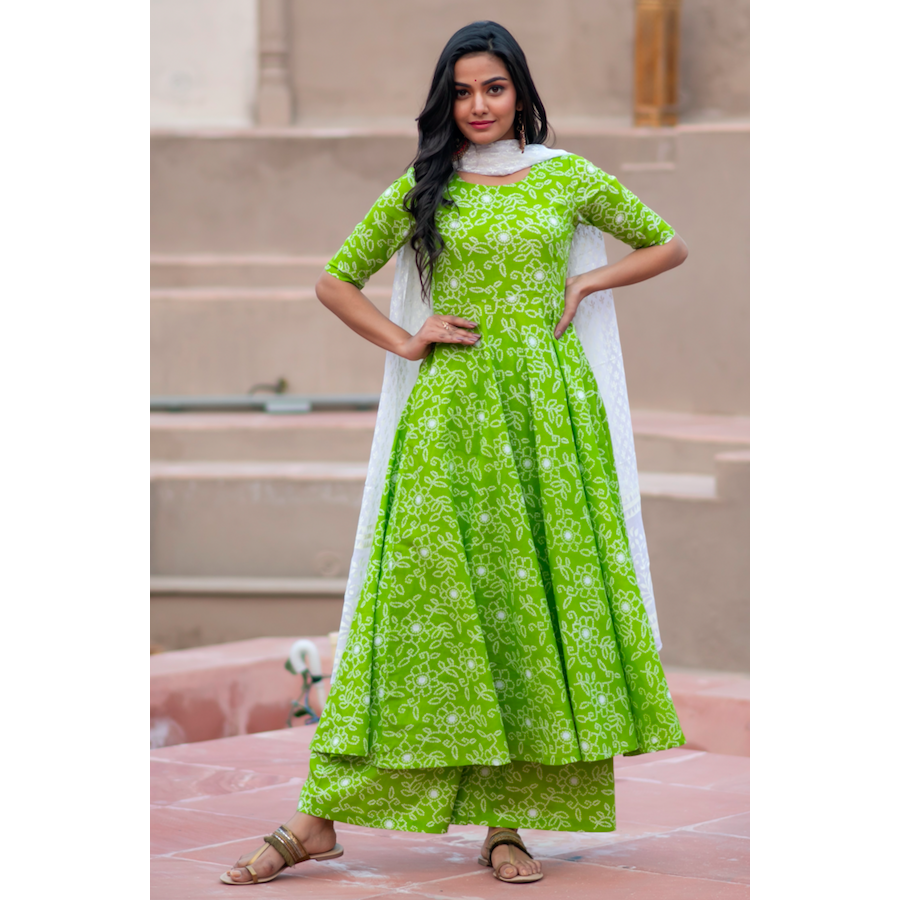 Green Bandhani Suit Set With Dupatta
